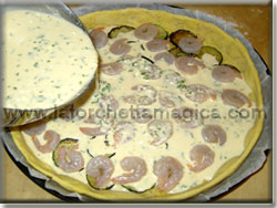 laforchettamagica.com - Versare la crema di uova sui gamberi