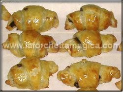 laforchettamagica.com - Cuocere i croissants in forno