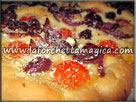 laforchettamagica.com - Focaccia pomodorini cipolle rosse e pecorino