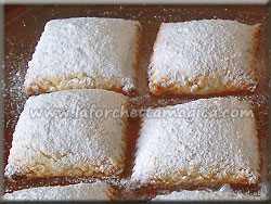 Ravioli di frolla e marmellata