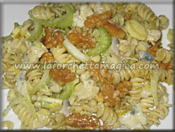 laforchettamagica.com - Fusilli con gorgonzola sedano e noci