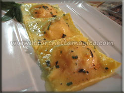 laforchettamagica.com - Ravioli di zucca e Montasio