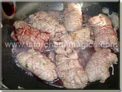 Bagnare con il vino rosso