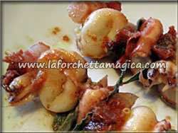 laforchettamagica.com - Spiedini con seppie calamaretti e pancetta