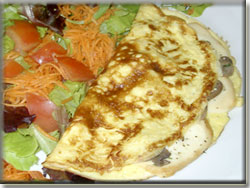 Omelette con scamorza e funghi