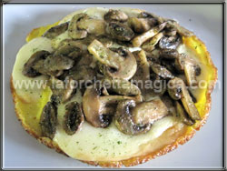 laforchettamagica.com - Omelette con scamorza e funghi