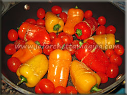 www.laforchettamagica.com - Cuocere i mini peperoni in forno